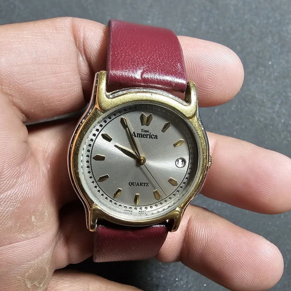 Vintage Time America Ladies Quartz Watch Silver/gold Tone Date Just Working show - Picture 4 of 9